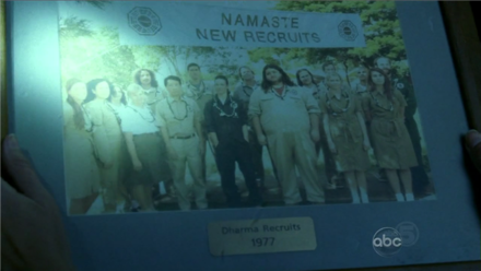 Hurley Kate ve Jack'in 1977 yılındaki resimleri